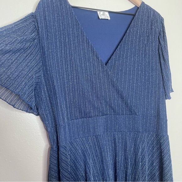 Siren Lily Navy Silver Threading Sparkle V-Neck Tiered Dress 3X Short Sleeve - Picture 4 of 11